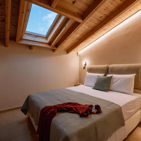 Апартаменты Goddess Thea Sea Apartment! Nea Iraklitsa