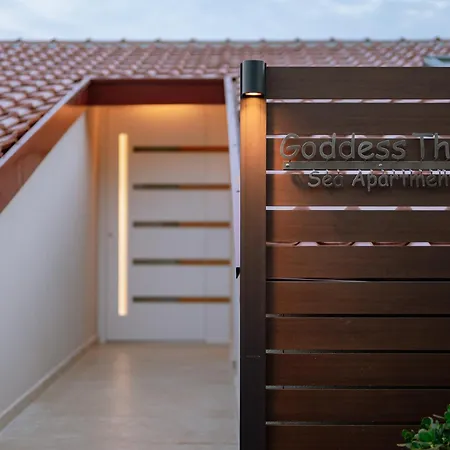 Goddess Thea Sea Apartment!