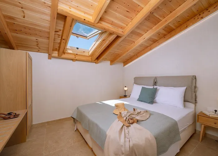 Goddess Thea Sea Apartment! Nea Iraklitsa